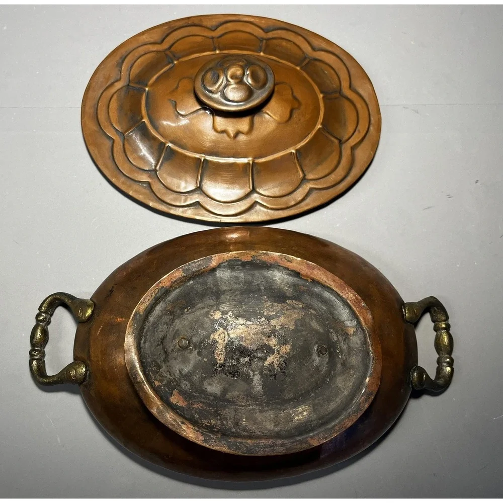 Vintage Copper Covered Serving Dish Tureen Medium‎ Oval Brass Handles Liner